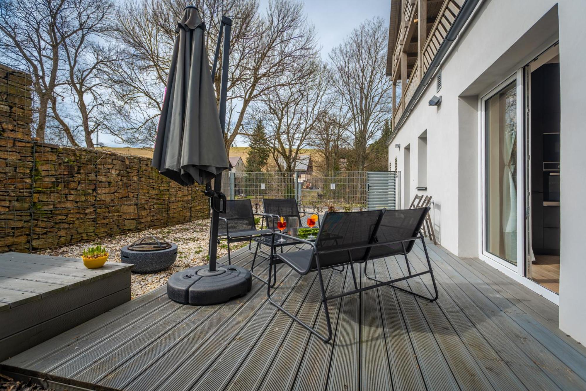 Krusnohorske Strane Apartment Loucna pod Klinovcem Exterior photo